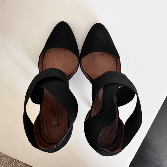 Alaia Black Suede Escarpins  Elastic Cross Strap Stiletto Heels 39.5 with Box - Picture 11 of 16